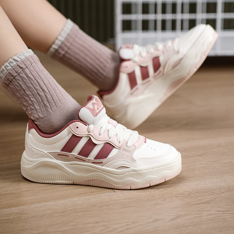 Women'S Shoes Pink Adidas - อาดิดาส KH9028 รองเท้าลำลองผู้หญิงแบบแพลตฟอร์มทรงเตี้ยสามแถบรองเท้าผ้าใบสเก็ตสังเคราะห์สีขาวสีชมพูสีแดง