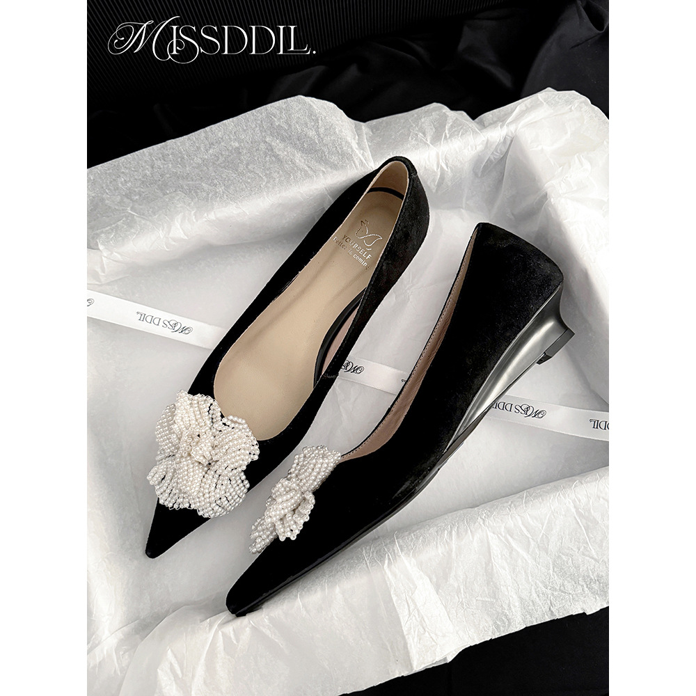 รองเท้าผู้หญิงใหม่ ดีไซน์หรูหร - Women Shoes Model บทวิจารณ์และราคา