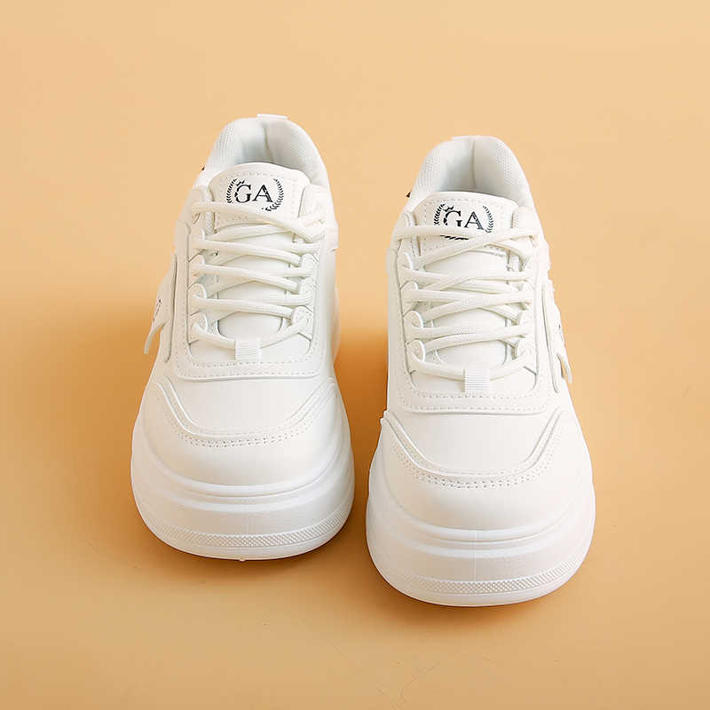 รองเท้าผ้าใบผู้หญิงแบบมีรูระบา - Women'S Shoes To Buy บทวิจารณ์และราคา