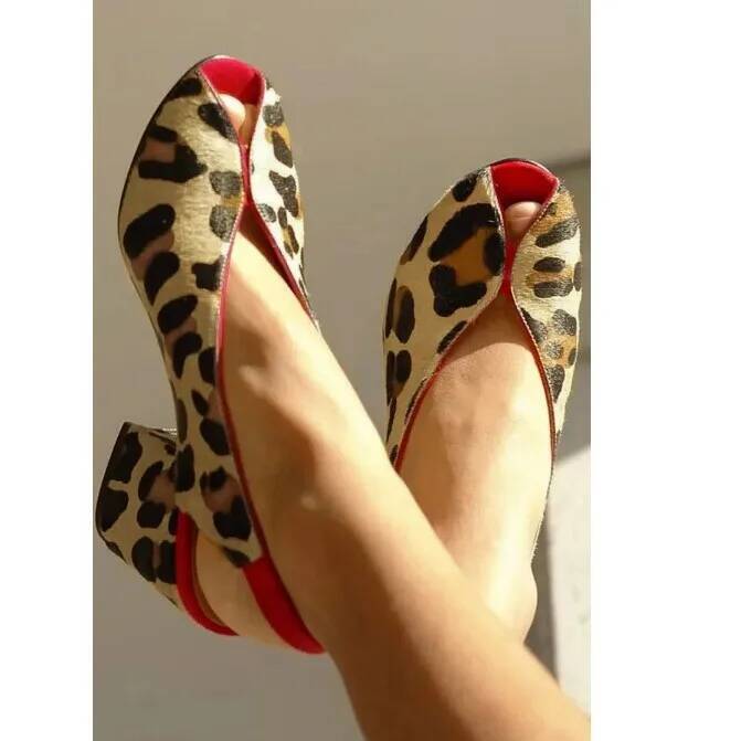 รองเท้าส้นหนาแบบเปิดนิ้วเท้าลา - Leopard Print Heels บทวิจารณ์และราคา