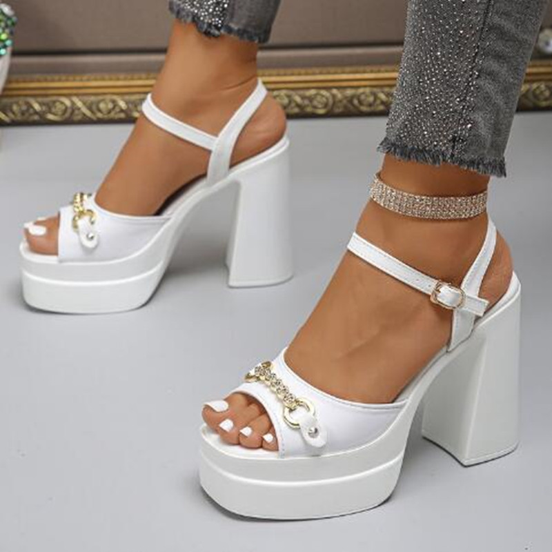 สินค้าใหม่ประจำฤดูร้อนปี 2026  - Gladiator Sandal Women บทวิจารณ์และราคา