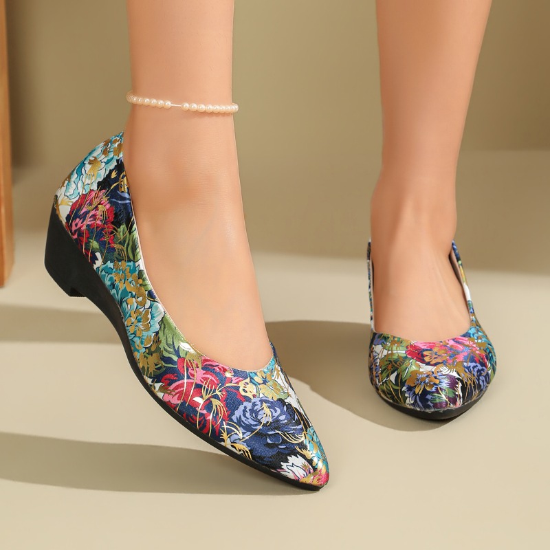 รองเท้าส้นเตารีดหัวแหลมลายดอกไ - Women Shoes Xxl บทวิจารณ์และราคา