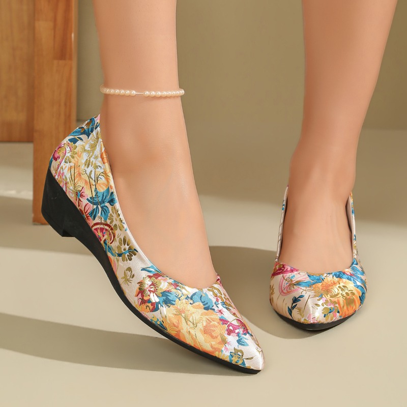 รองเท้าส้นเตารีดหัวแหลมลายดอกไ - Women Shoes Xxl บทวิจารณ์และราคา
