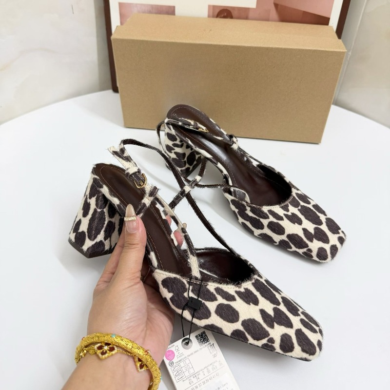 รองเท้าส้นสูงแบบสวมเปิดส้นลายเ - Leopard Print Heels บทวิจารณ์และราคา