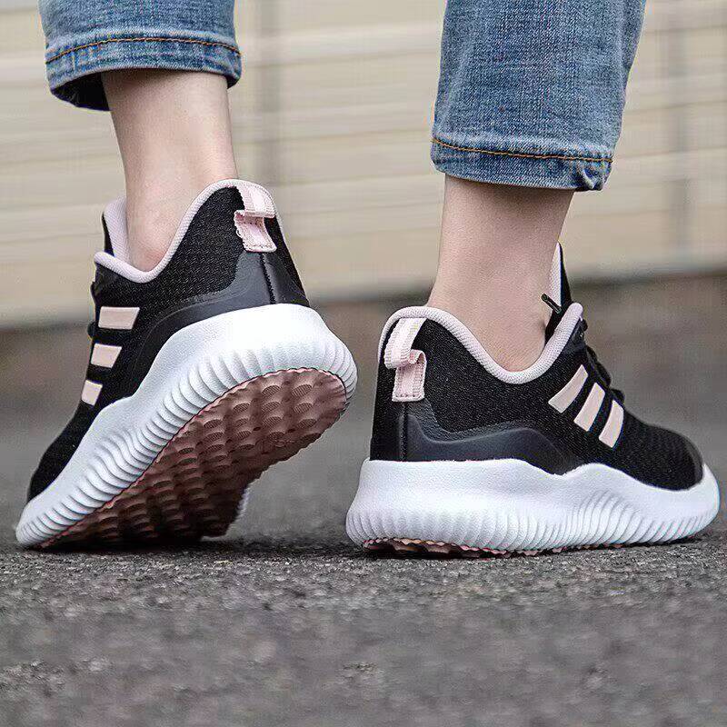 อาดิดาส  เลดี้ส์ บรีธเอเบิล เม - Women'S Shoes Pink Adidas บทวิจารณ์และราคา